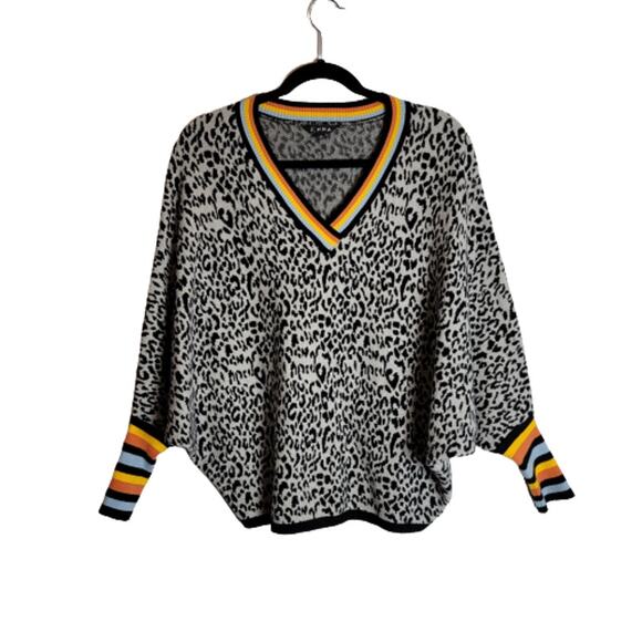J. NNA Sweaters - Animal Print Sweater